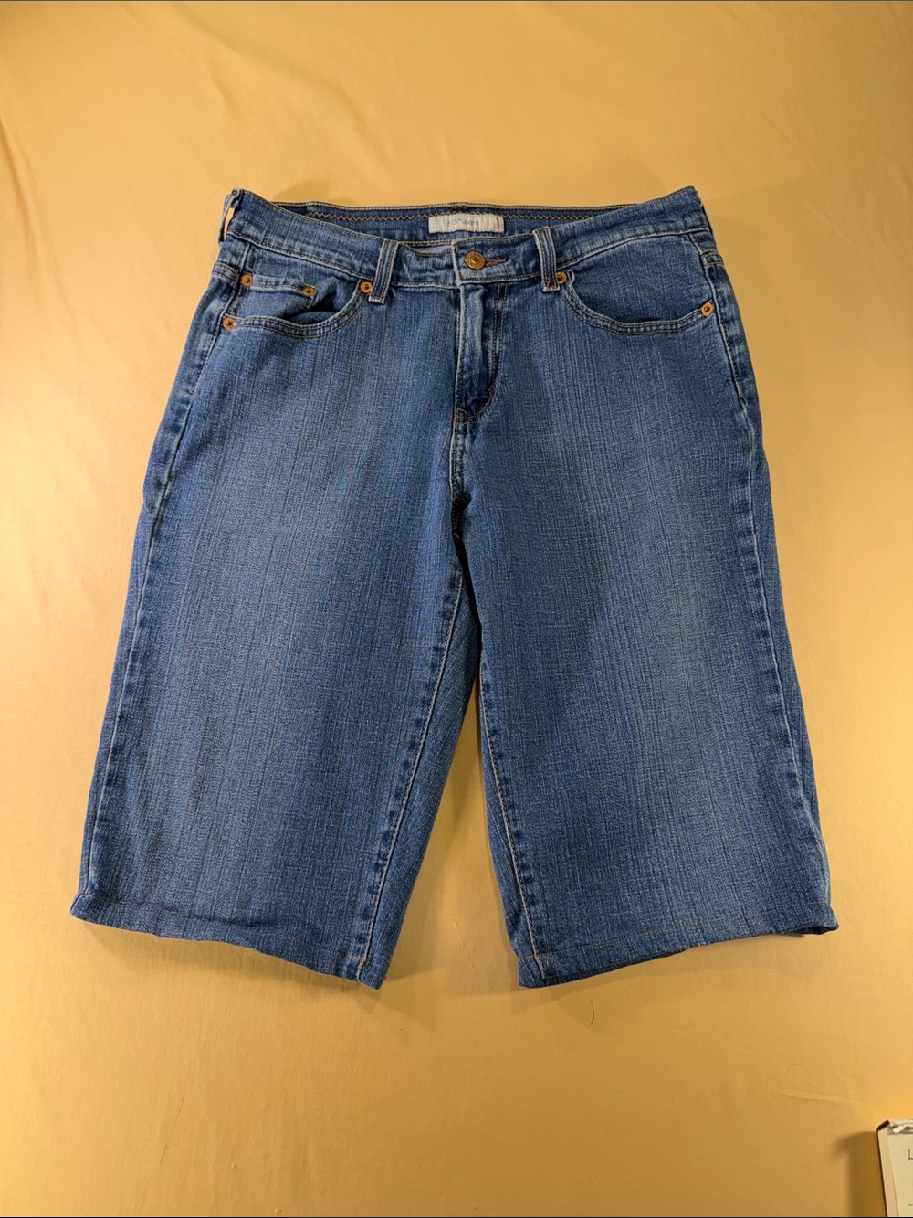 Levi’s women’s denim shorts stretch
